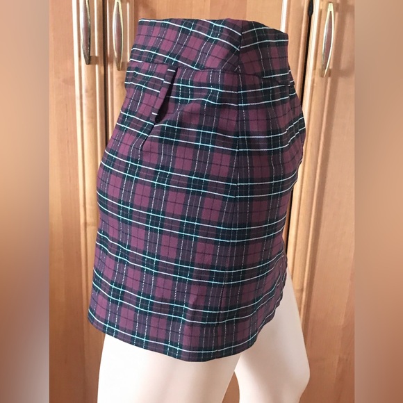 Sa Va mini burgundy checkered skirt. Madi in Italy. Sz 40. Great condition! - Picture 3 of 10